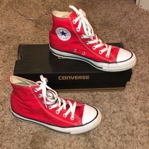 Red high top converse❤️❤️